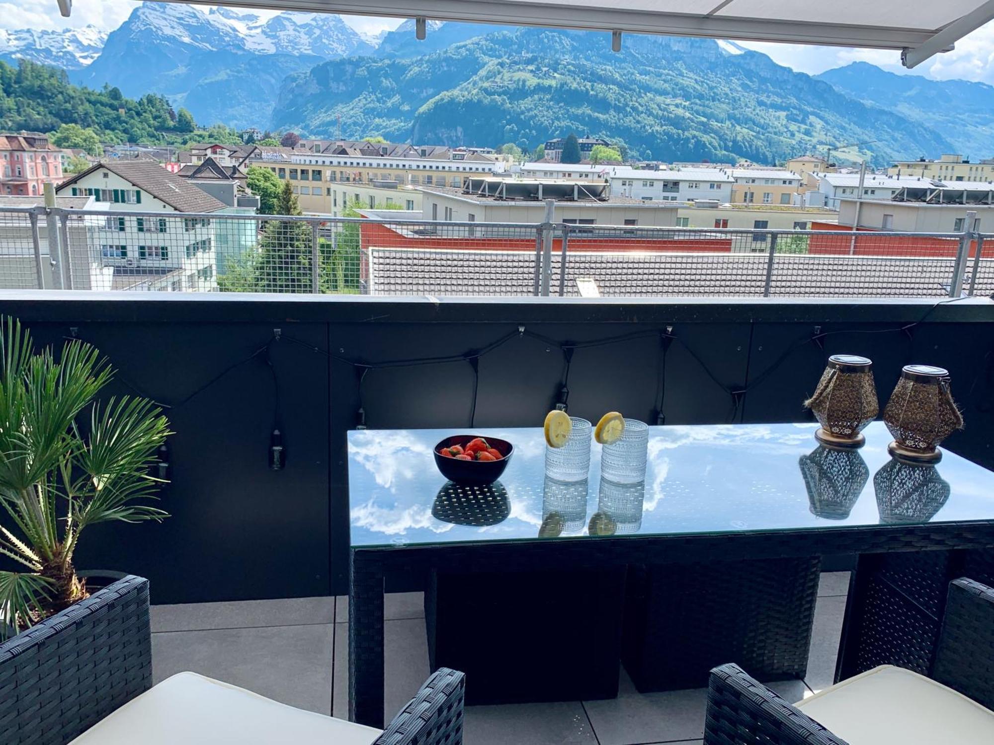 Luna O Mountainview O Pizzaoven Brunnen Eksteriør billede